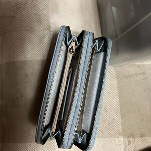 Stylish Blue Men's Wallet